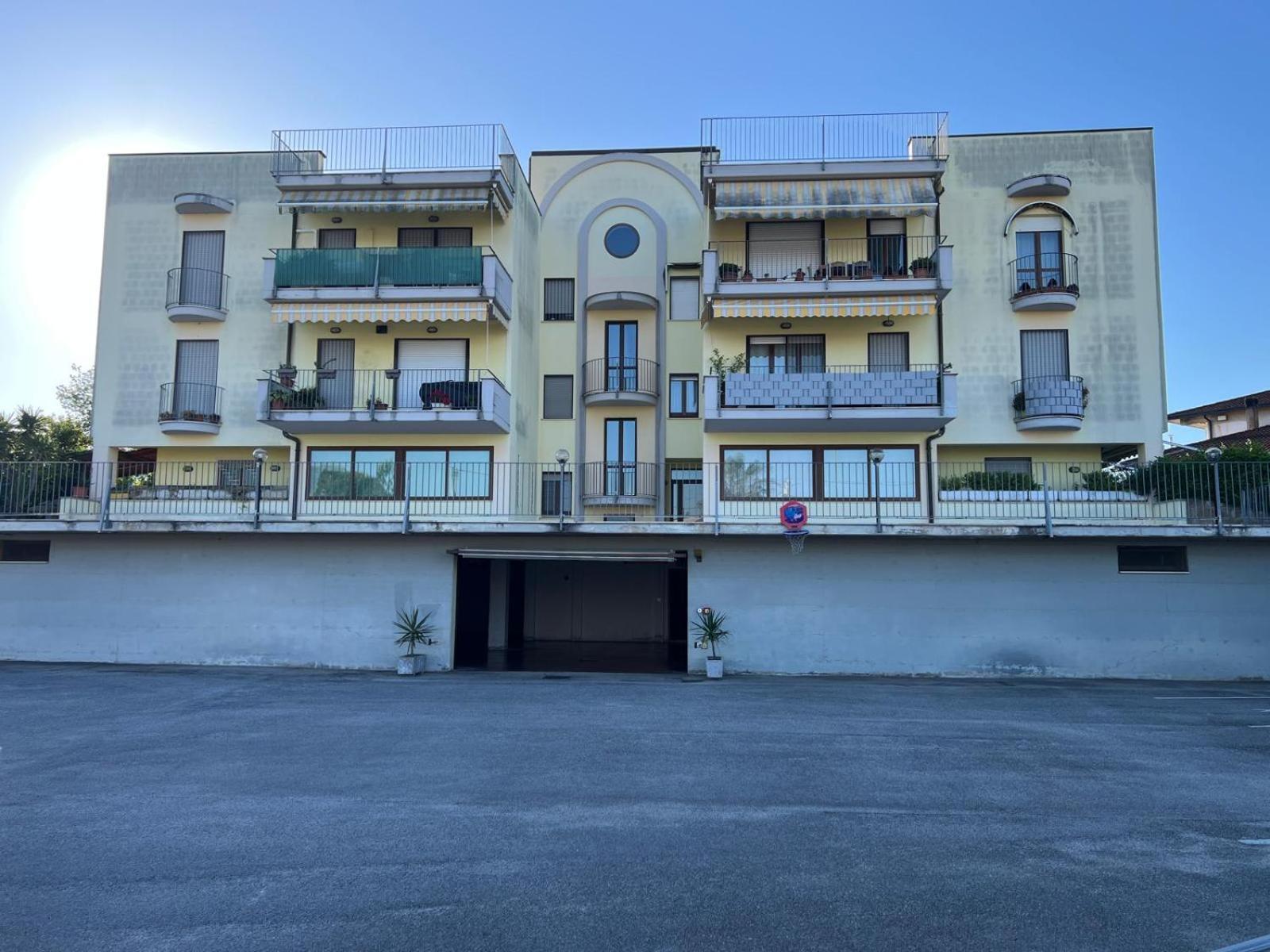 Flowers Apartment Villa Caldari 外观 照片